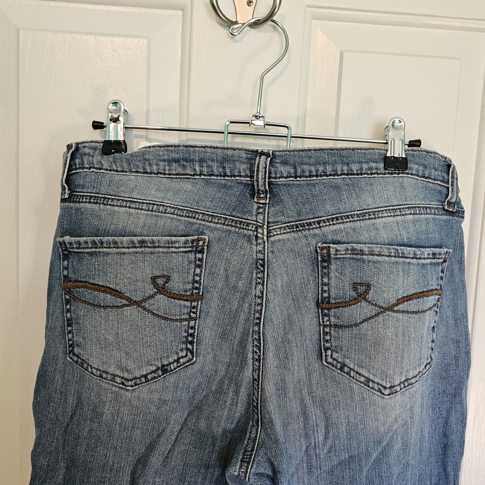 DKNY Ludlow Capri's Women's Size 10 - Picture 6 of 13